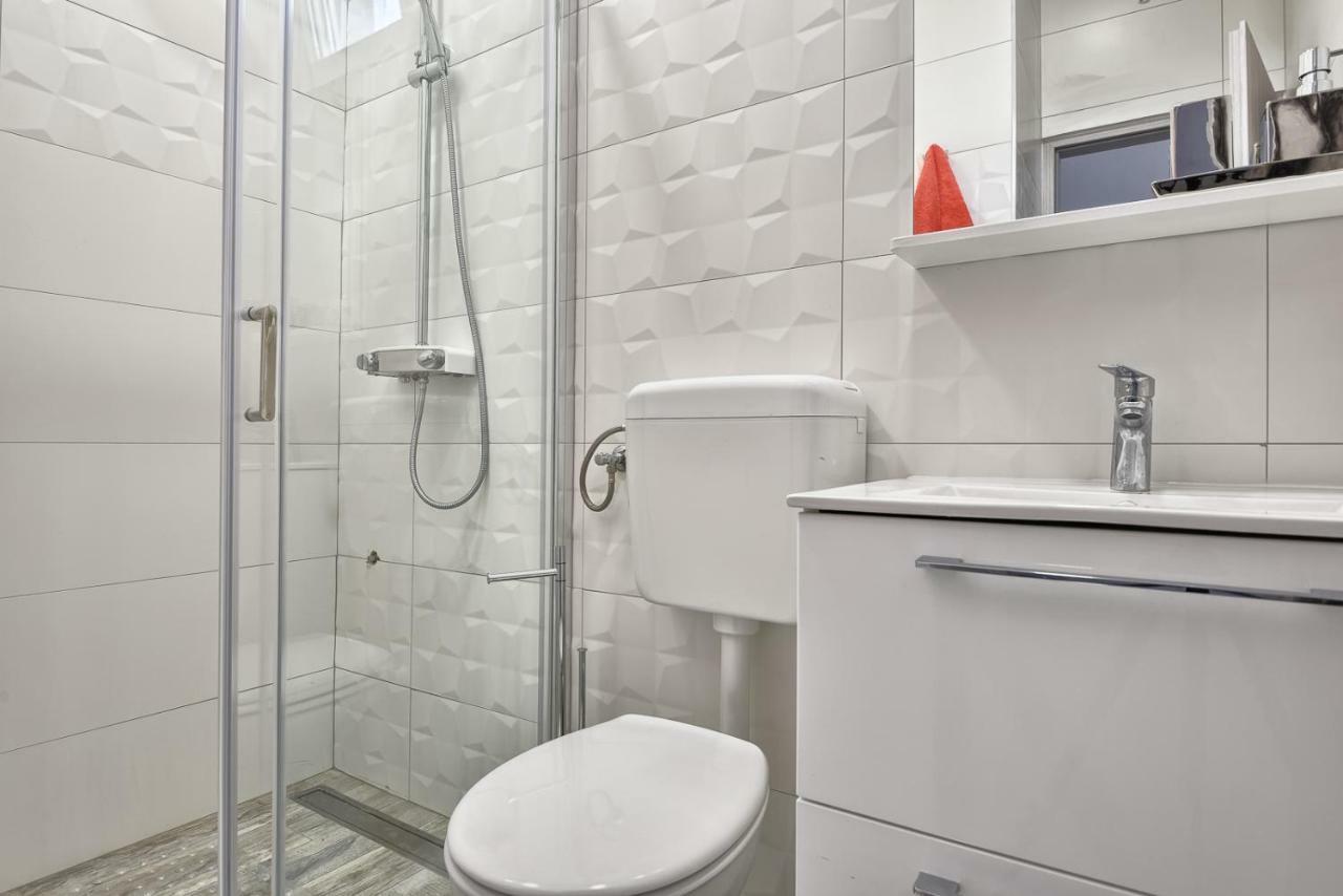 بولا Apartment 20M From Arena المظهر الخارجي الصورة